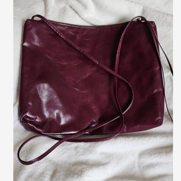 Hobo Ziggy crossbody in Eggplant - Like new - Picture 3 of 8